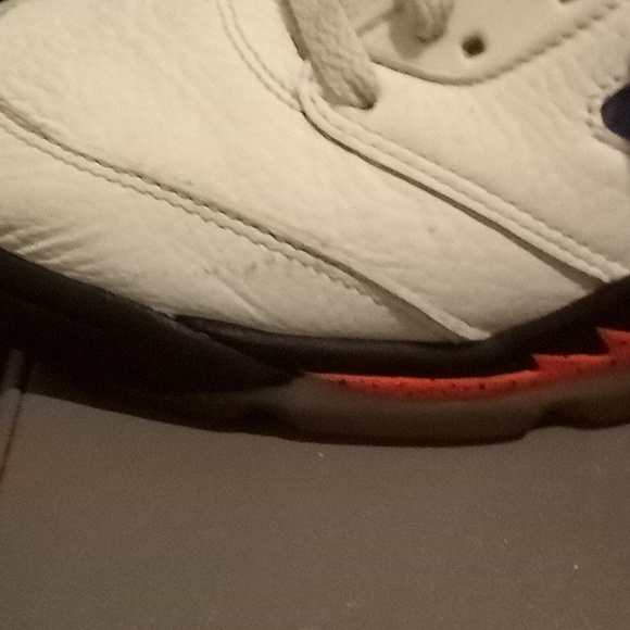 I have a pair of Jordan Retro 5 Orange Peel Size 10 - Picture 5 of 7